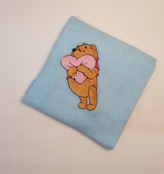 Preview: Nuschi bestickt mit Winnie Pooh 1