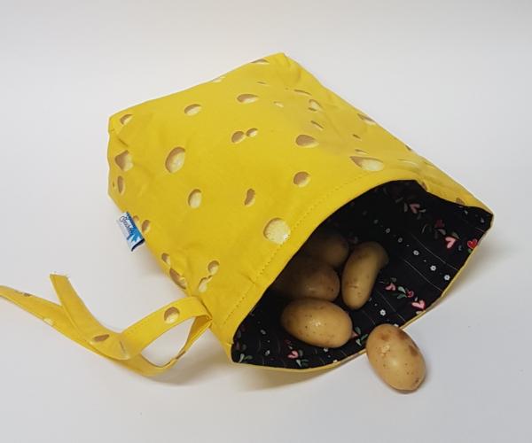 Kartoffelwärmer / Gschwellti-Beutel mit Band Käsemuster