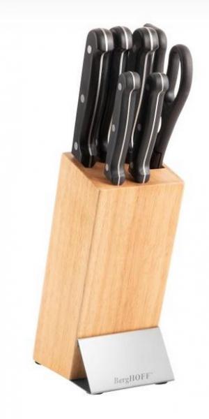 Edler Messerblock aus Holz mit Messer Essentials