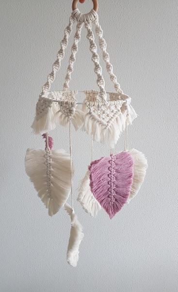Makramee Baby Mobile weiss-rosa