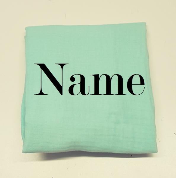 Nuschi mint mit Name bestickt