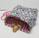 Kartoffelwärmer / Gschwellti-Beutel mit Band Scherenschnitt schwarz-weiss